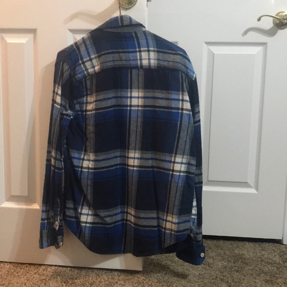 Button down - Picture 2 of 2